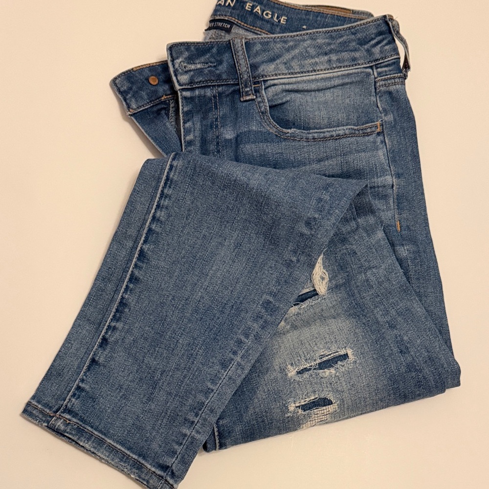American Eagle Outfitters Women's Distressed HIGH RISE JEGGING CROP SZ 6